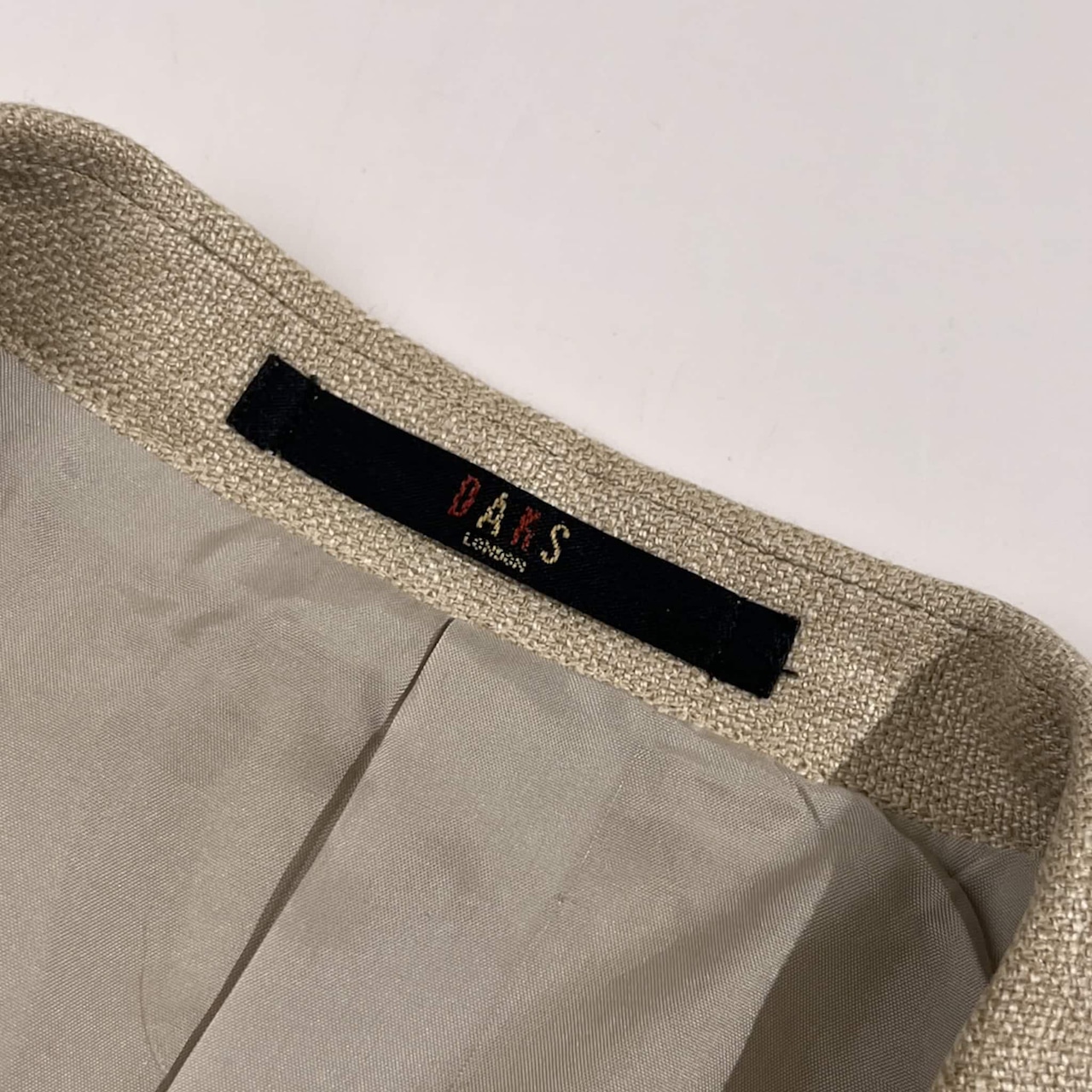 シルクリネン混 DAKS ダックス 背抜き 2B テーラードジャケット AB4/ライトベージュ系 メンズ