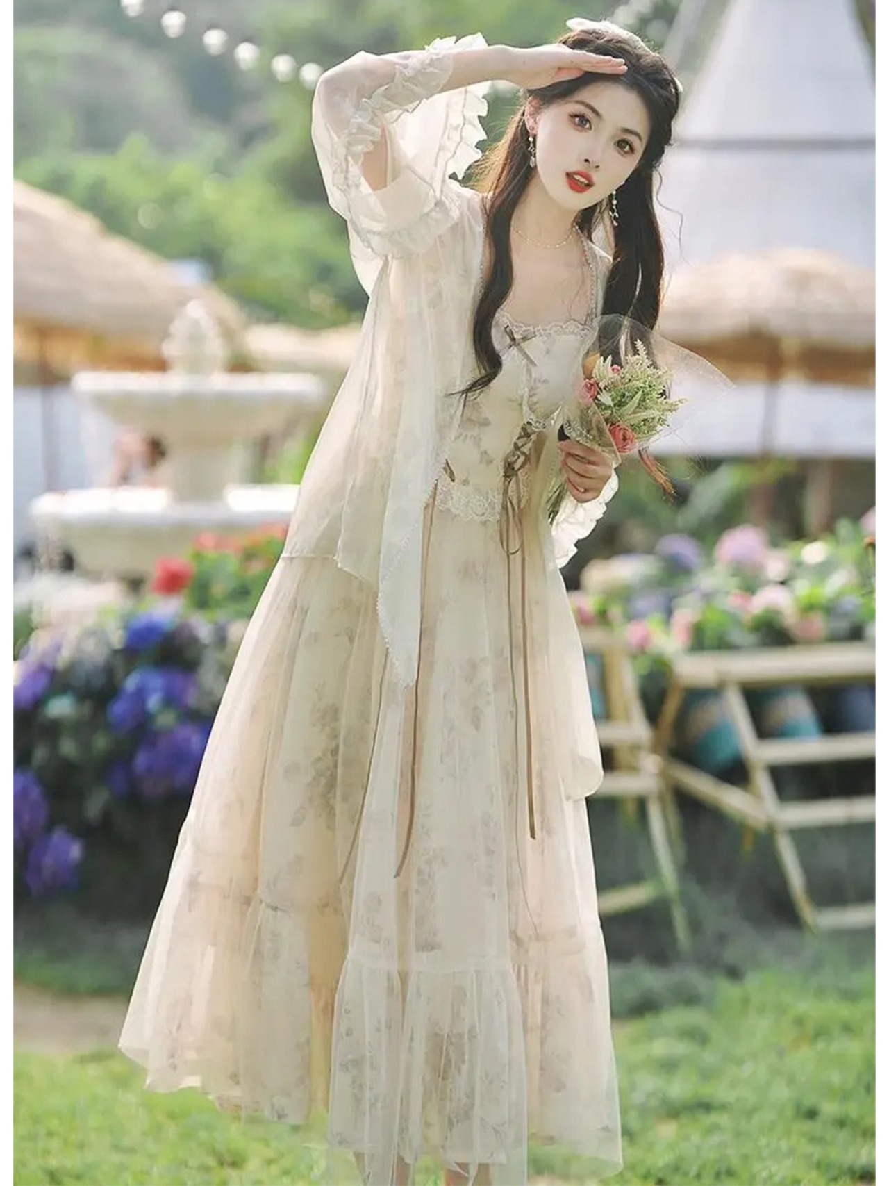 【0028】Lace-up Ribbon Tulle Flower Short Sleeve Dress