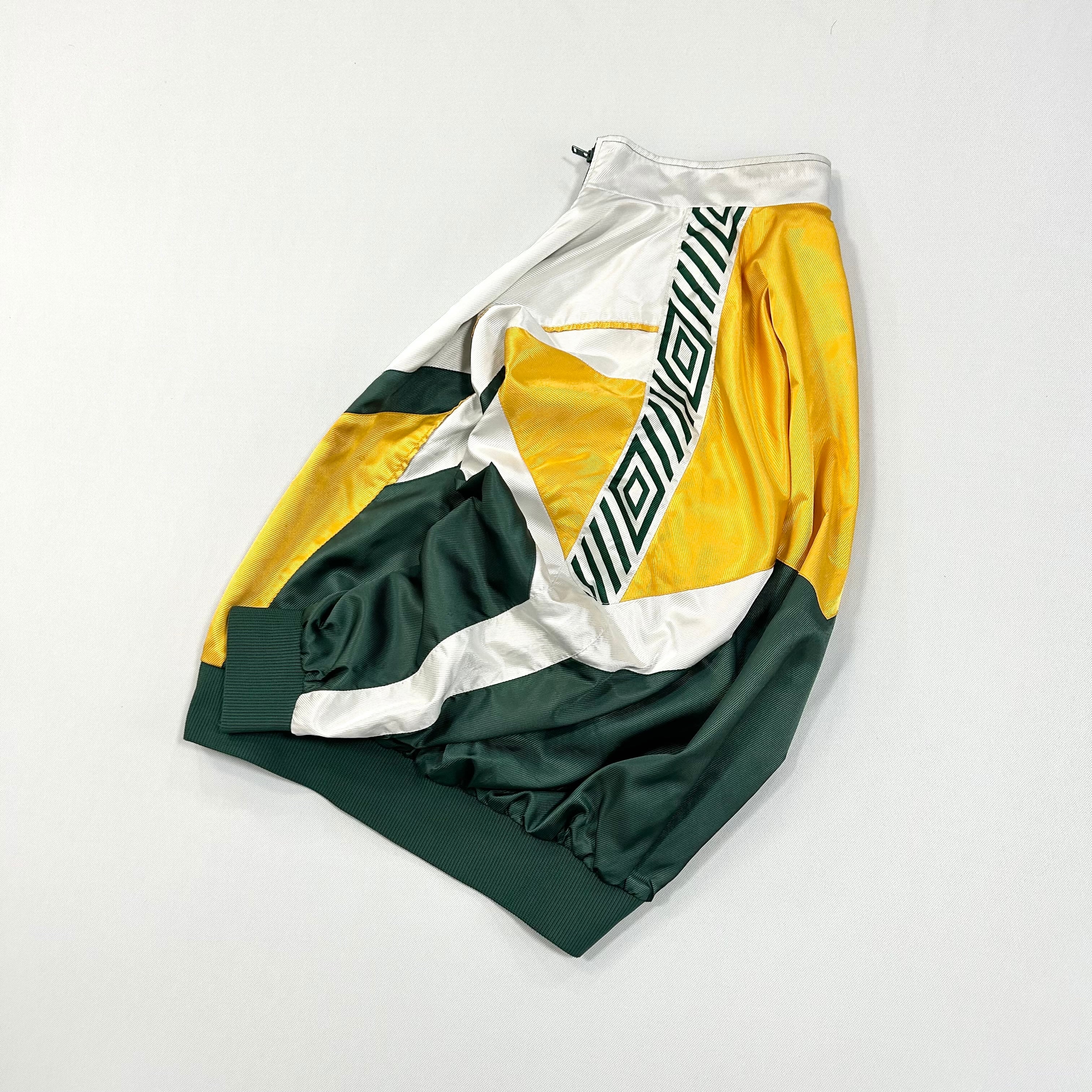 90s UMBRO 日本製 ナイロントラックジャケット ダイヤモンドテープ