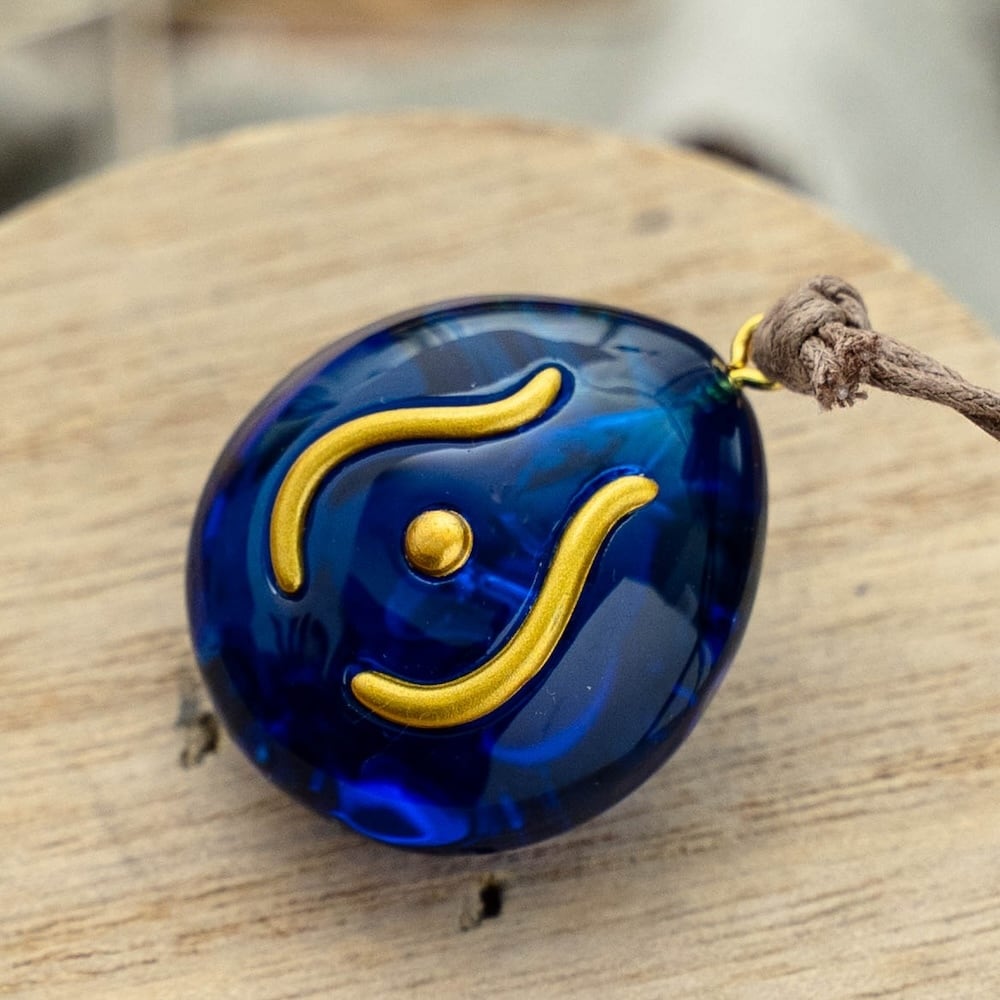 天空の城ラピュタ 飛行石キーホルダー（王の飛行石） | すすのこ商店