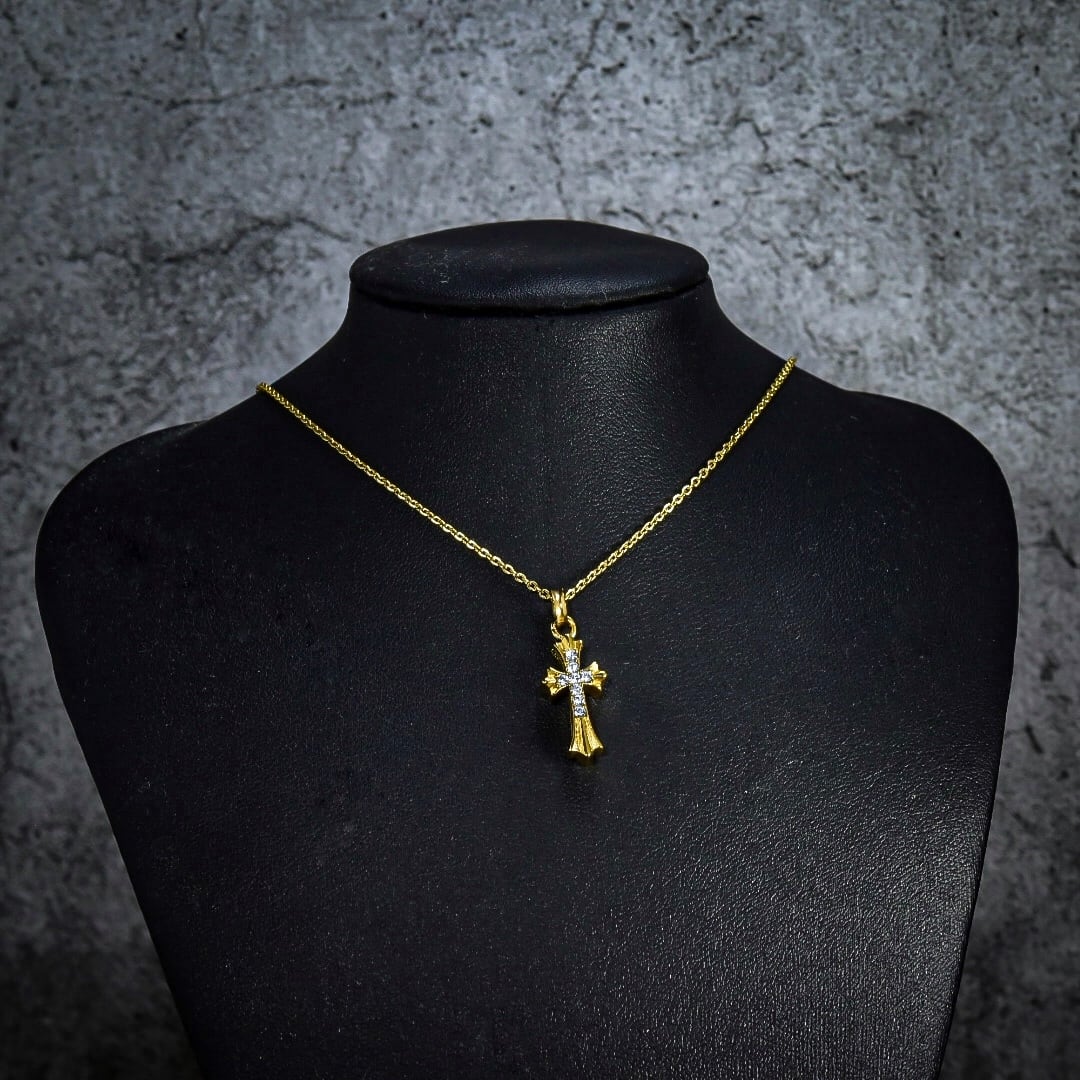 スワロフスキー使用】Hawaiian small cross necklace | ✯Lucliss
