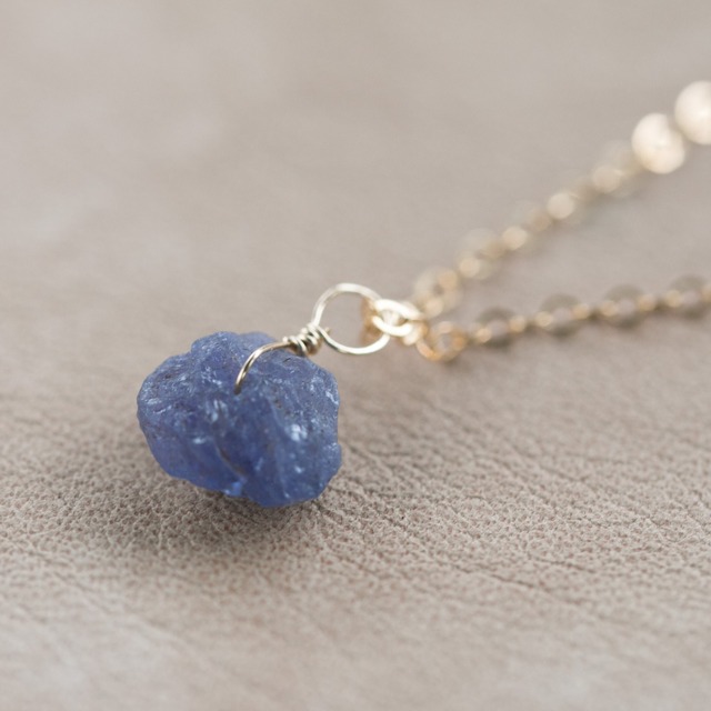 コピー：☆レア☆タンザナイト原石ラフカットAAA★一粒ペンダント☆