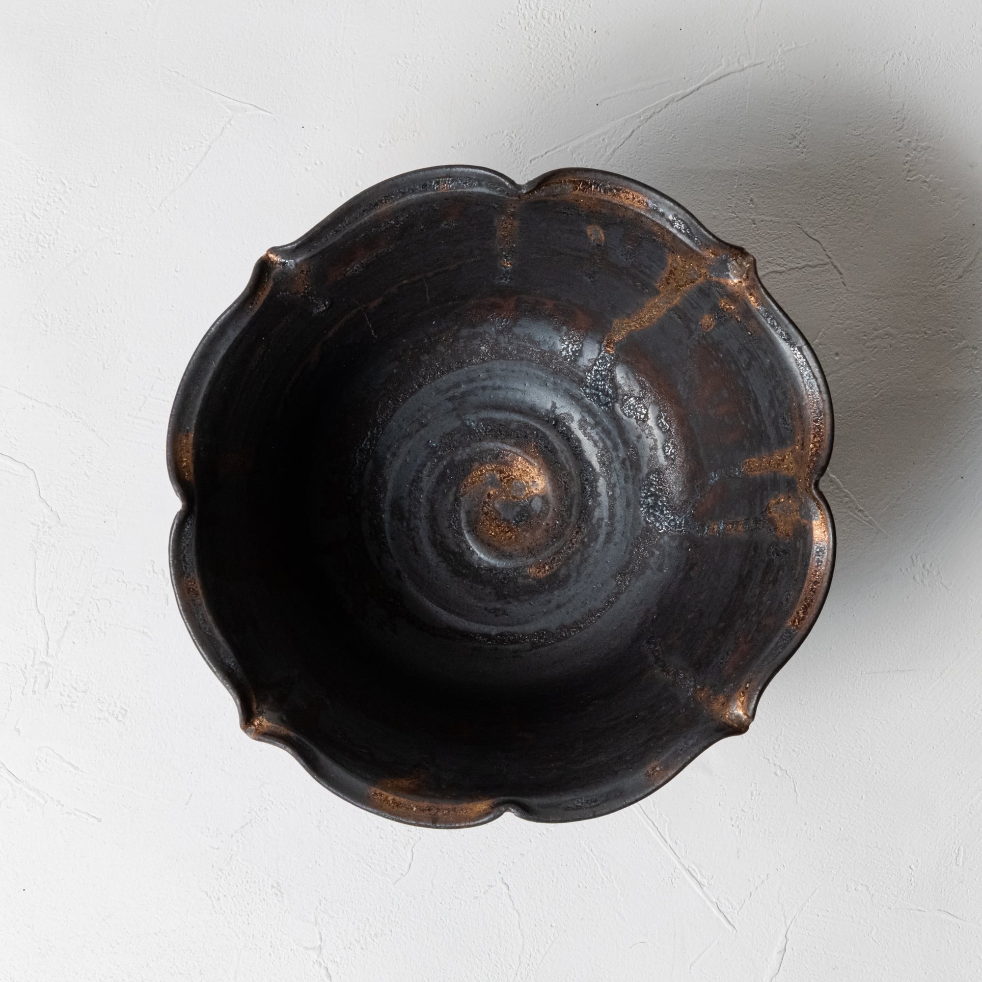 石渡 磨美 ］13.稜花鉢（麺鉢） | UTSUWA KESHIKI