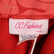 フラダンス 衣装 CC Fashions CCファッション ワンピース ドレス レッド系 ハワイ製 ピンク系 モンステラ柄 植物柄 ハワイアンプリント ハワイアンダンス ハワイアン アロハ フラ ダンス レッスン 練習 フリル 赤 華やか 鮮やか かわいい おしゃれ 練習着 レッスンウェア