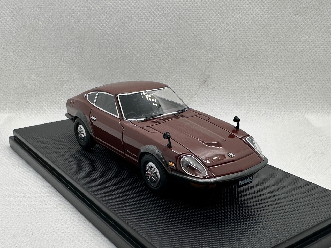 【エブロ】1/43 日産 フェアレディ240ZG ブラウン 買取品