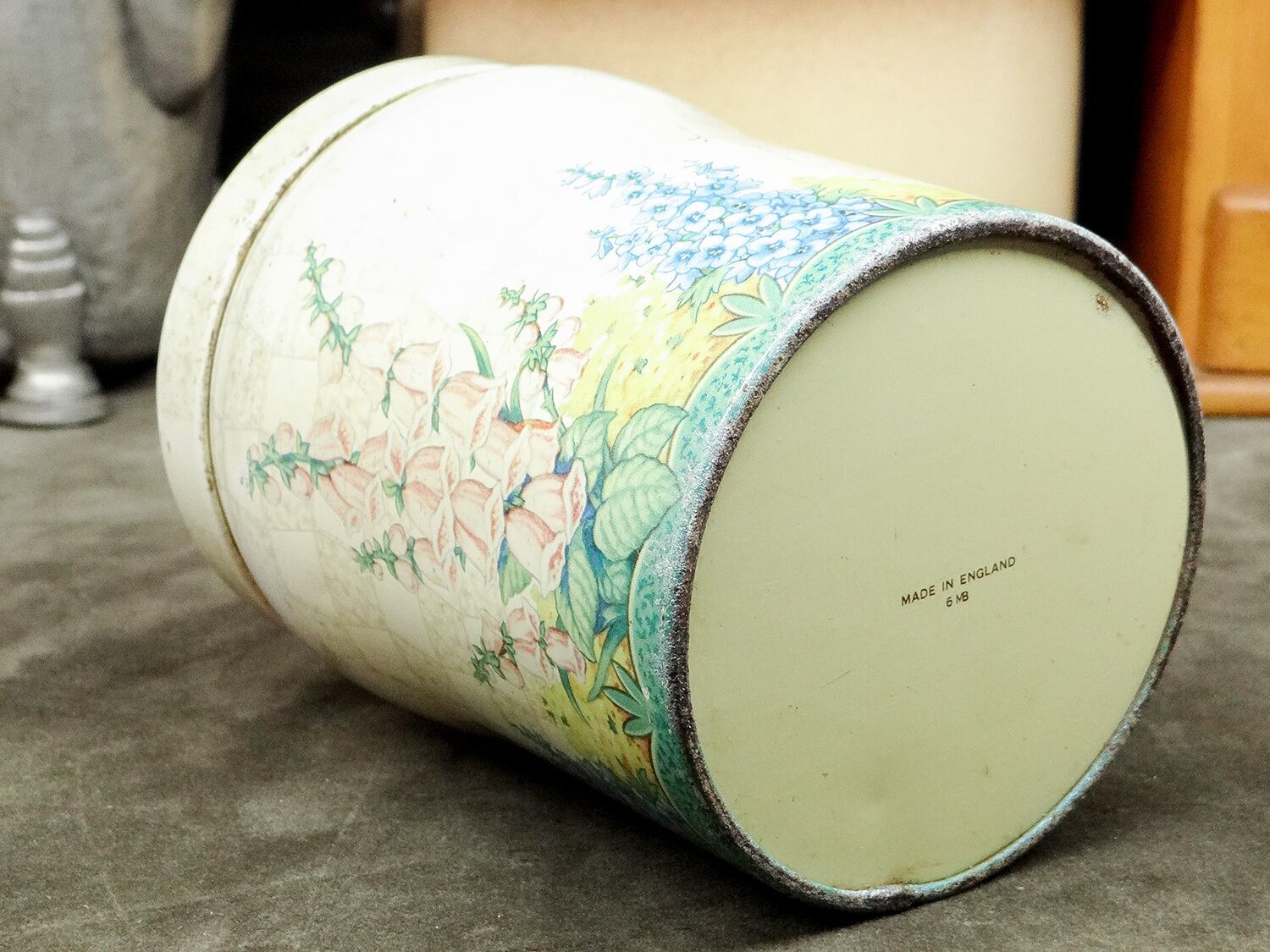 Vintage】イギリス製 キャンディー缶 6MB Container TIN缶 /f097