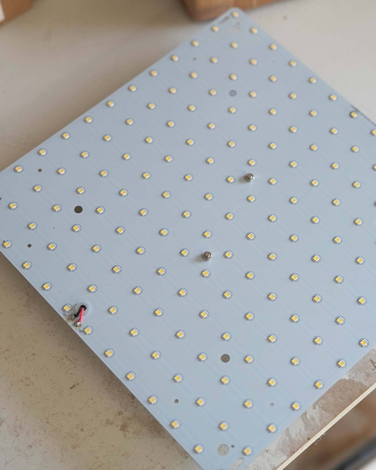 植物育成LEDパネルライト 10W 白色