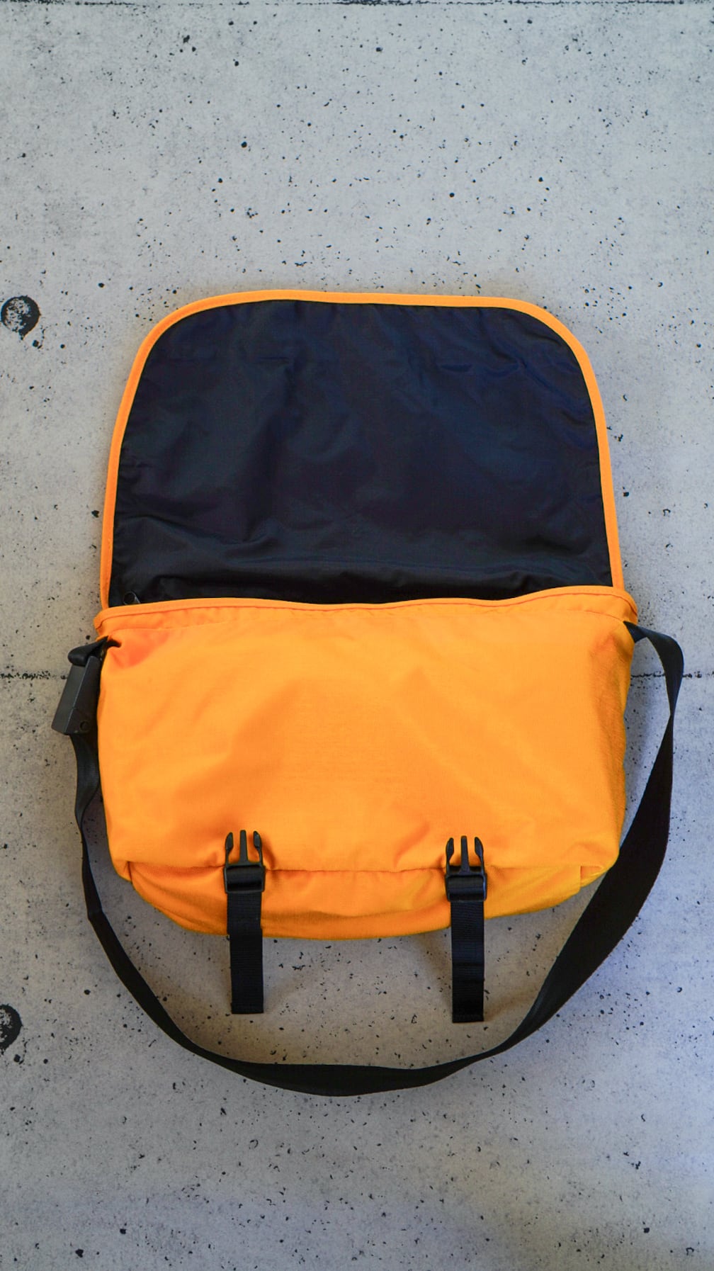 Hervé Chapelier メッセンジャーバッグ オレンジ　エルベ 1980s】HERV? CHAPELIER エルベシャプリエ ナイロン メッセンジャー