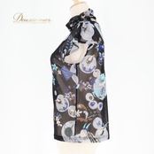 レディース トクコプルミエヴォル TOKUKO 1er VOL トップス ブラウス ブラック系 日本製 猫 柄 ハイネック タートルネック 透け感 メッシュ生地 黒 青 白 カジュアル 可愛い 華やか トクコ グレイ系 ブルー系 ホワイト系