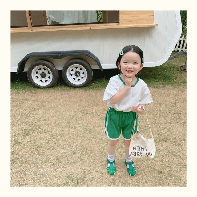 【カラフル☆韓国風トップスTシャツ プラス パンツ セットアップ】 子供服 女の子 トップス ショートパンツ ラインパンツ 2点セットトレーニングウエア スポーティー カラフル かわいい カジュアル 韓国ファッション 90cm 100cm 110cm 120cm 130cm 送料無料