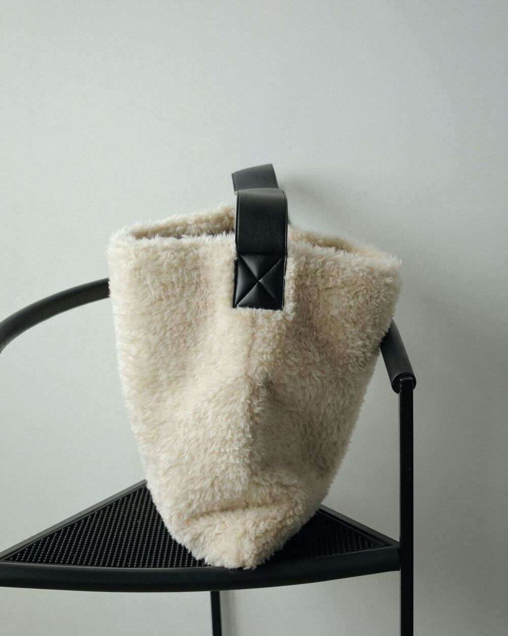 ànuke Boa Tote Bag | Loveliest