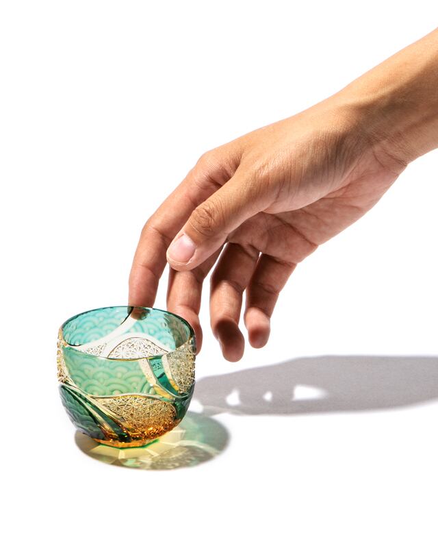 江戸切子 波動 ＜全3色＞ クリスタルぐいのみ | 山田硝子