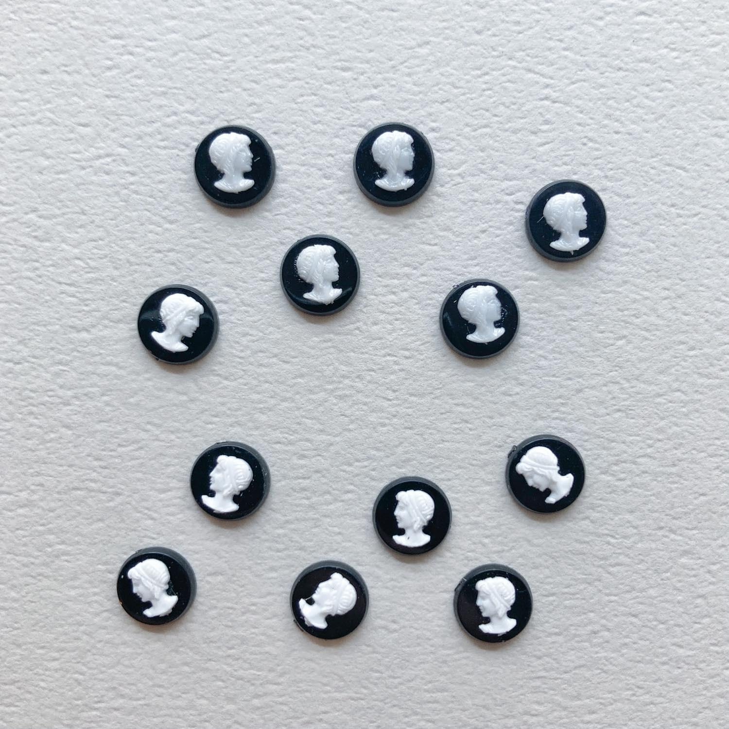 再入荷〉ドイツヴィンテージ アクリルカメオパック6p（ラウンド/S7mm