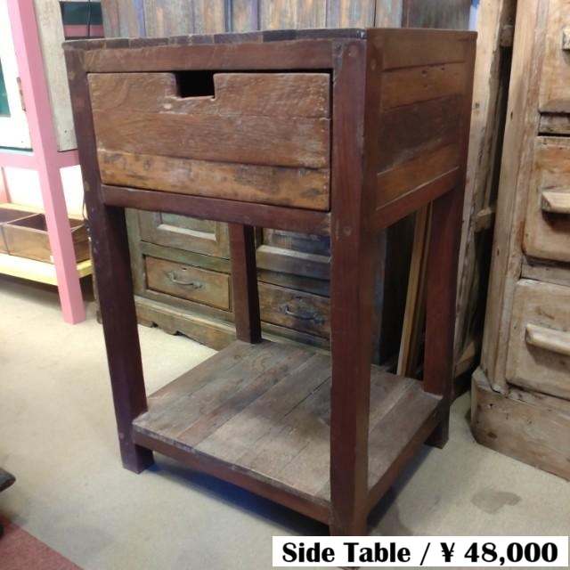 【One-of-a-kind Item】Thailand Teak wood side Table Made of Wood Antique Style Changes over time Display Interior goods