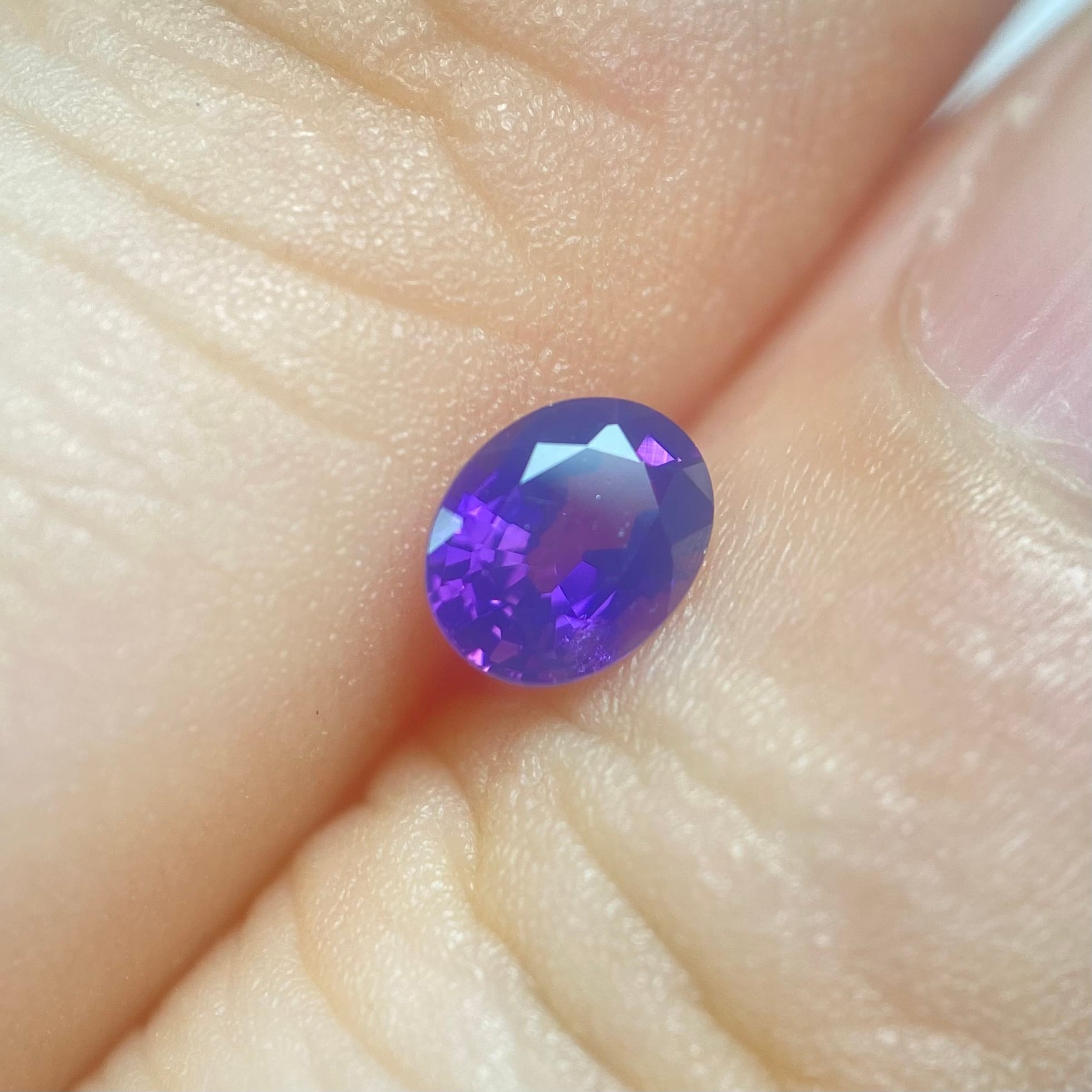 大人の魅力　パープルサファイア