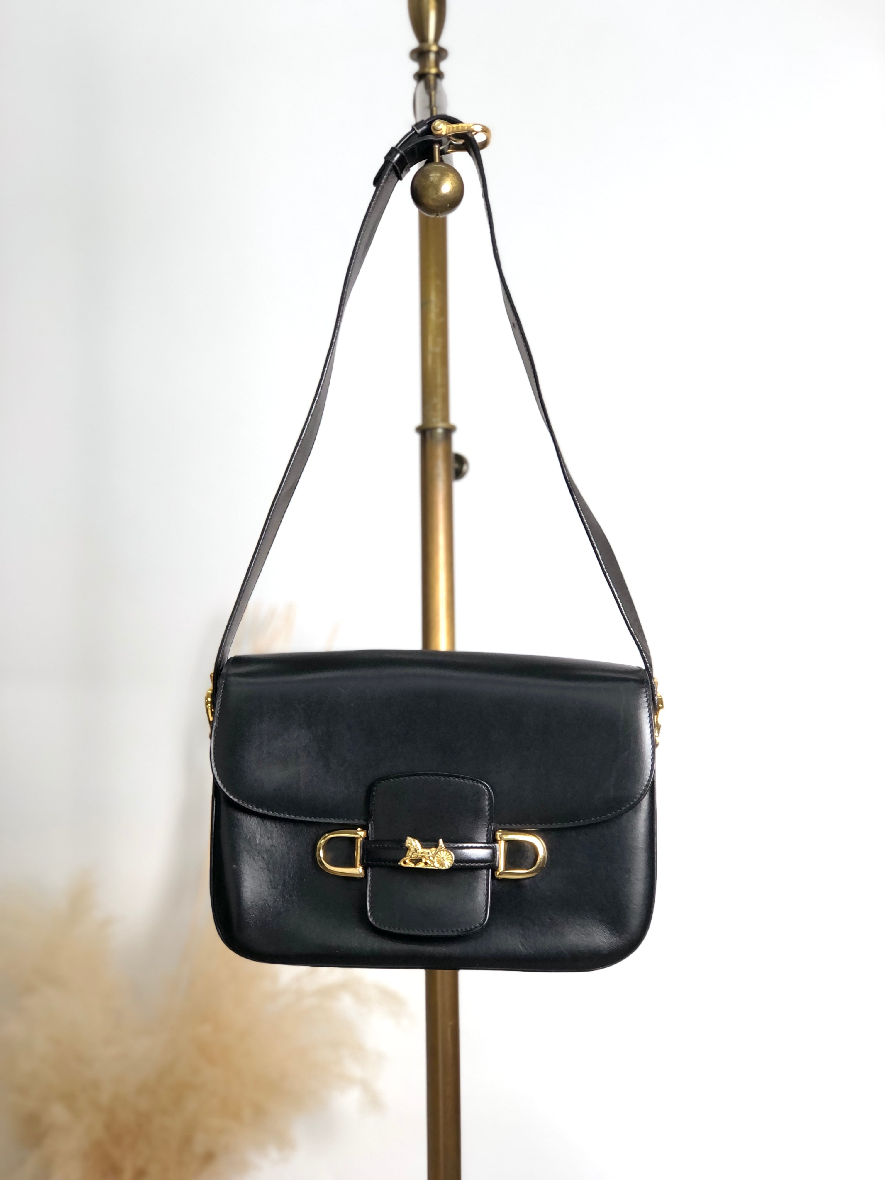 CELINE セリーヌ ショルダーバッグ ブラック 馬車 レザー