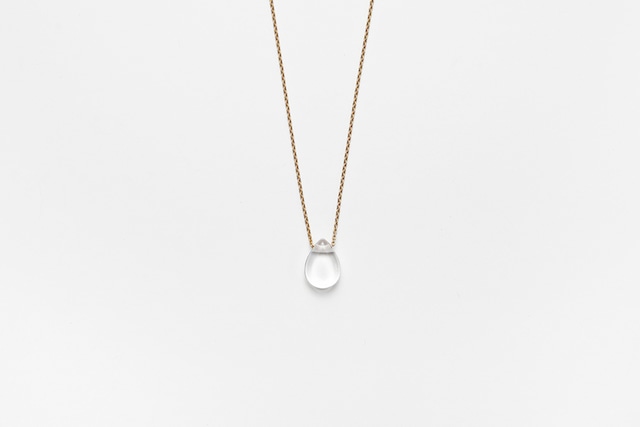 plain quartz necklace