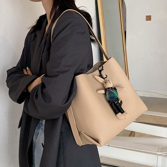 レッドショルダーバッグアーム オータム 秋物 ウィンター 冬物 手作りハンドバック83786418912