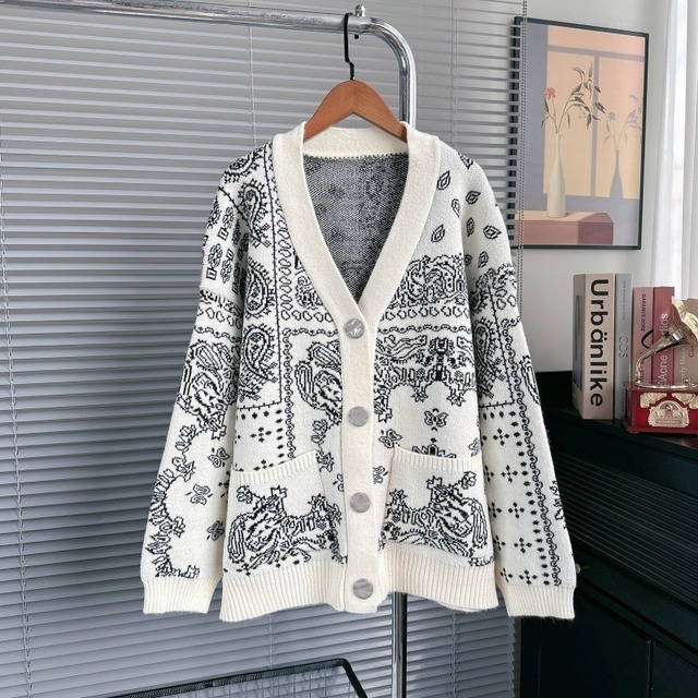 【outer】Vネックジャカードニットカーデ　M33280