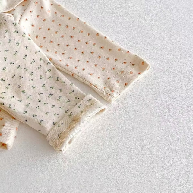 【取寄】リボンフリルカラーがキュートな花柄カットソー