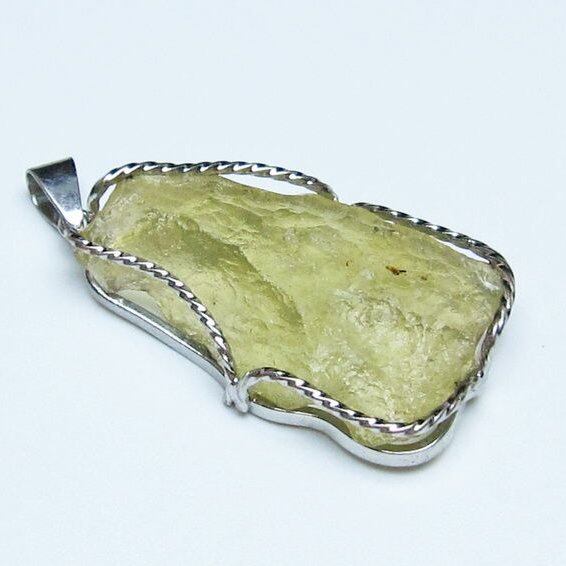 リビアングラス ペンダント 一点物 おまかせ便 112-13924