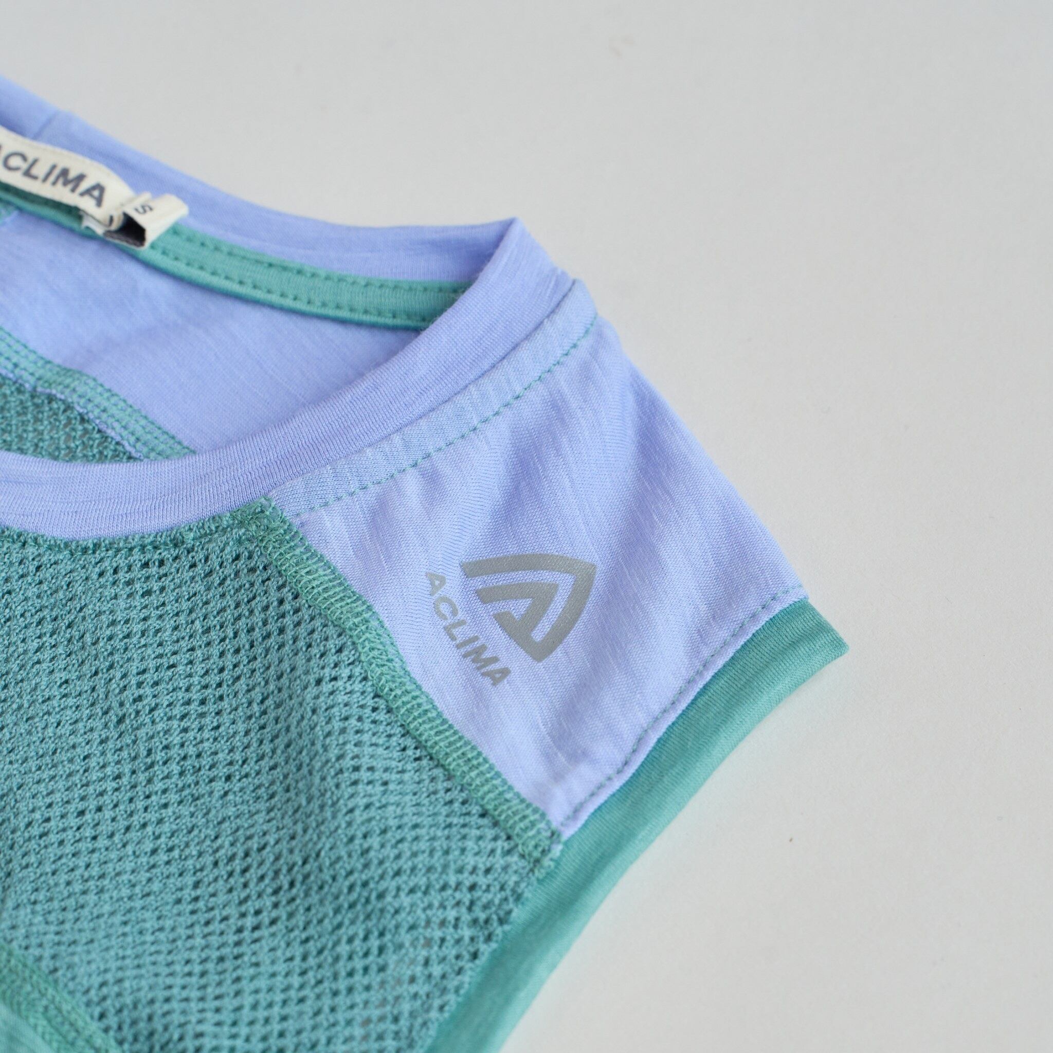 ACLIMA / W's Light Wool Sports Singlet (オールシーズン活躍、薄手の