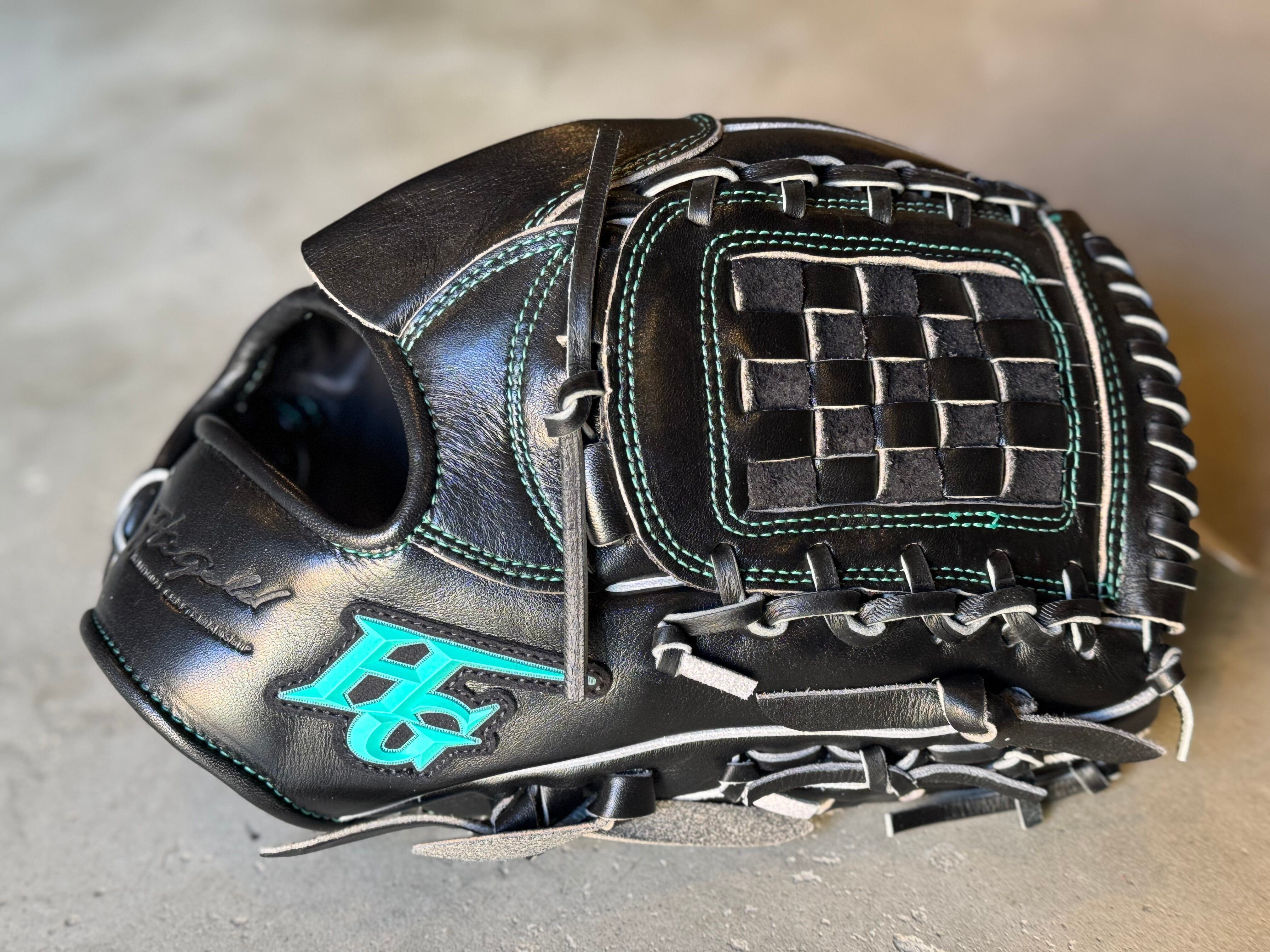 己極シリーズ2026モデル【Hi-GOLD】軟式用グローブ 投手用 SRブラック