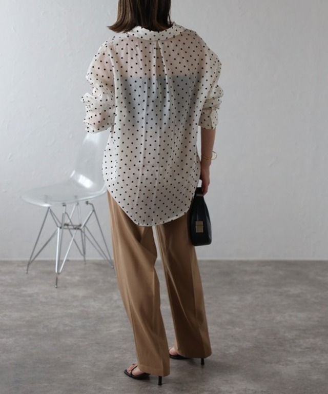 クラッシックドットエアリーブラウス