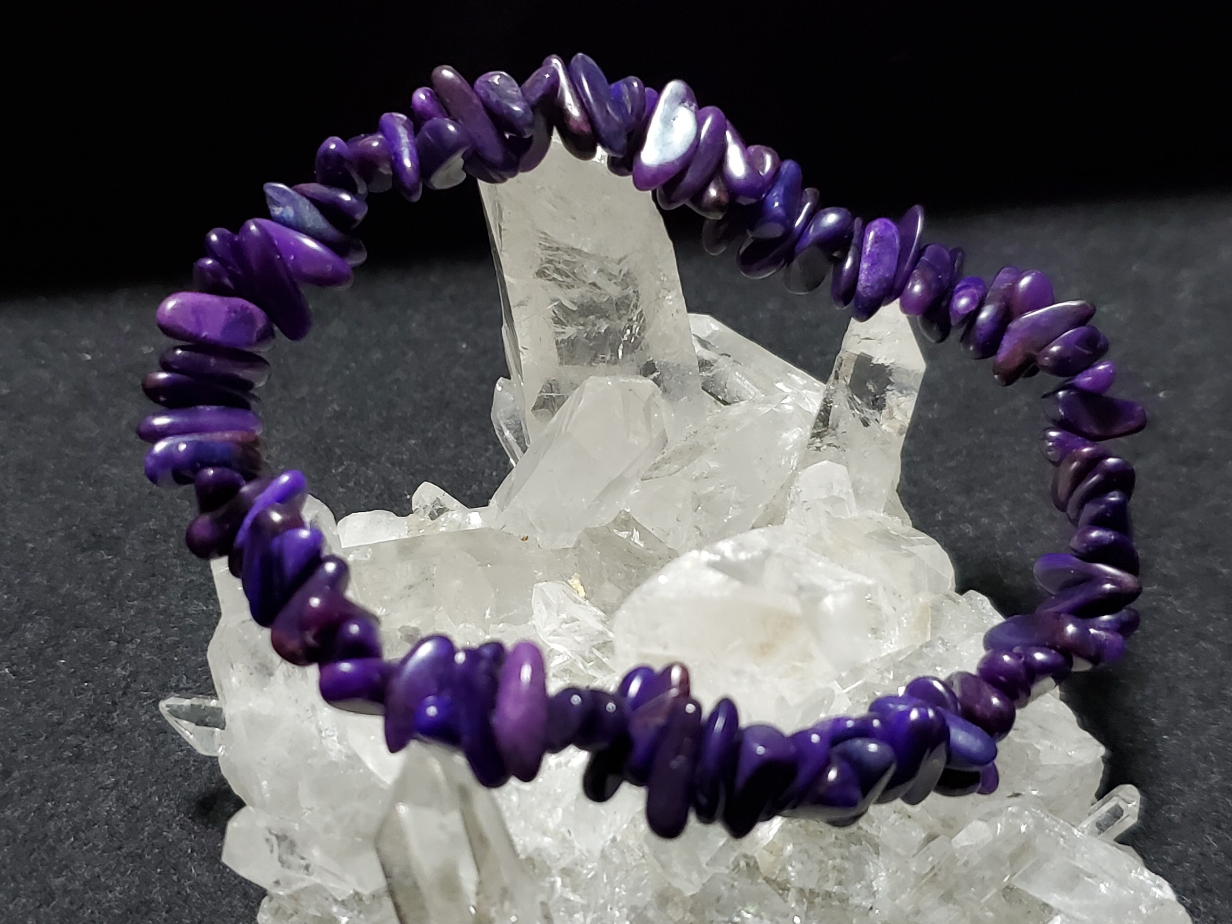 霊性・スピリチュアルな能力を高める「スギライト」天然石ブレスレット