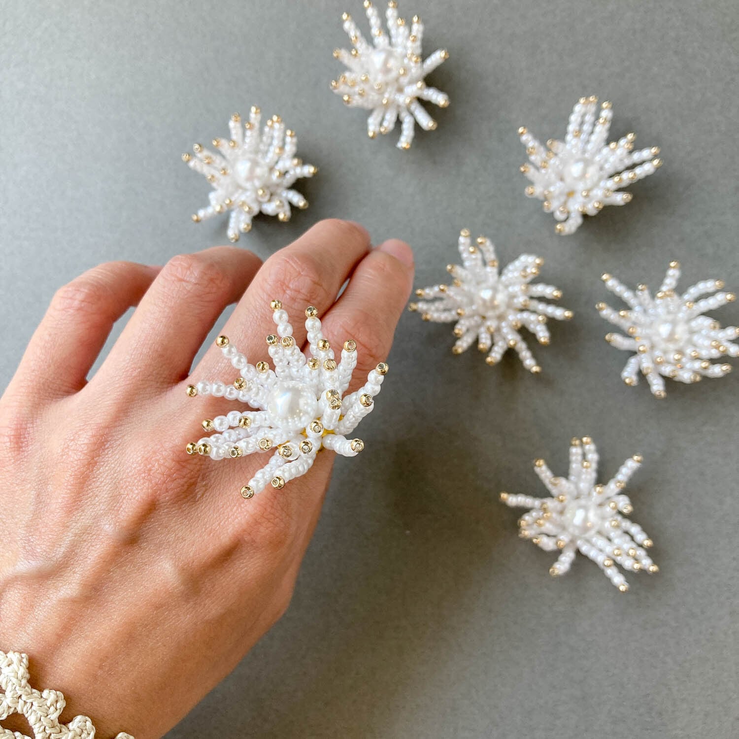 8582 ホワイトクリスマス ケシパール プレシャスオパール パーツ it-5deae9c346e92-1200.jpg