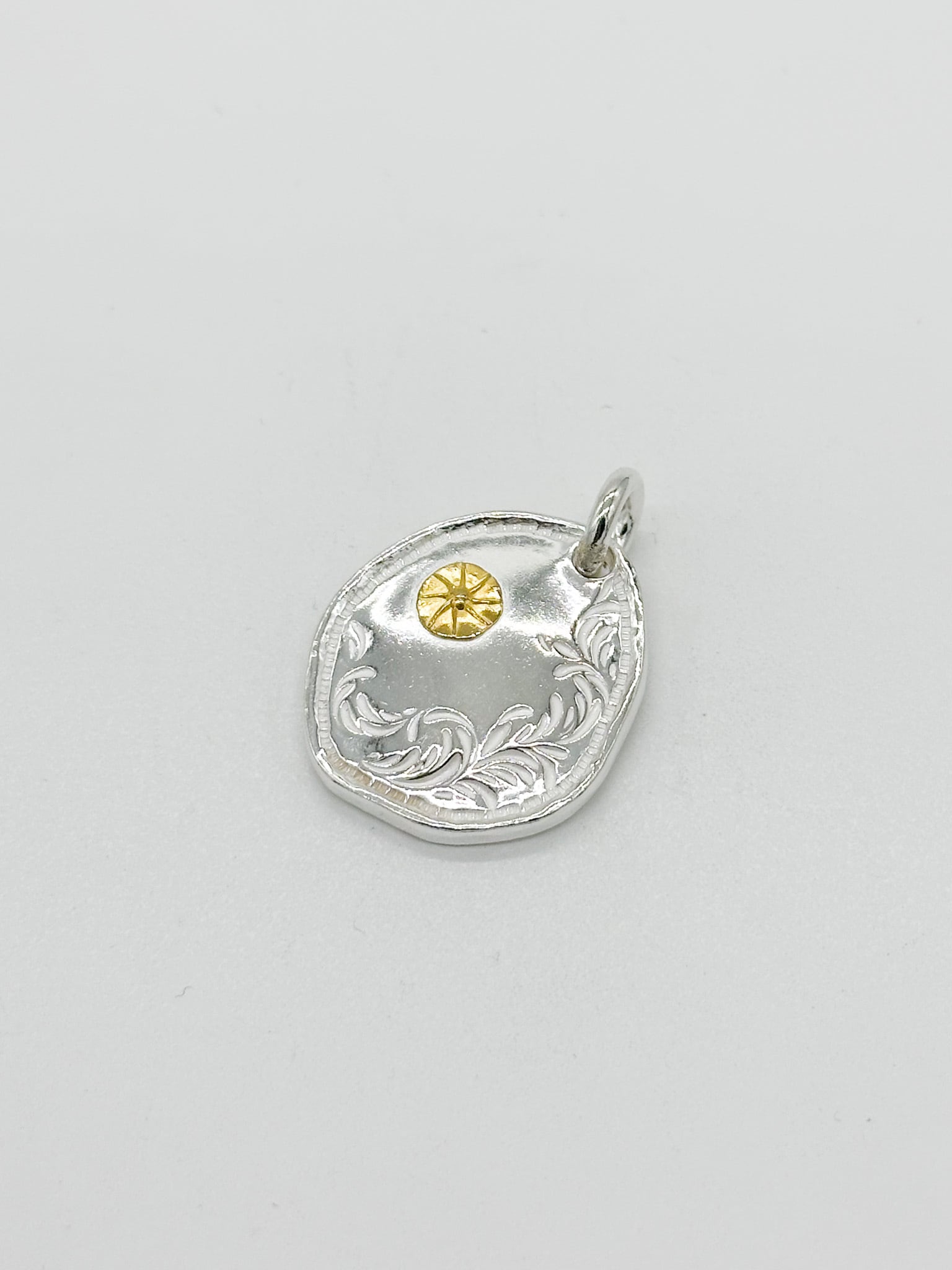 STUDIO T&Y KARAKUSA Top M with Gold Point S | Good Wednesday