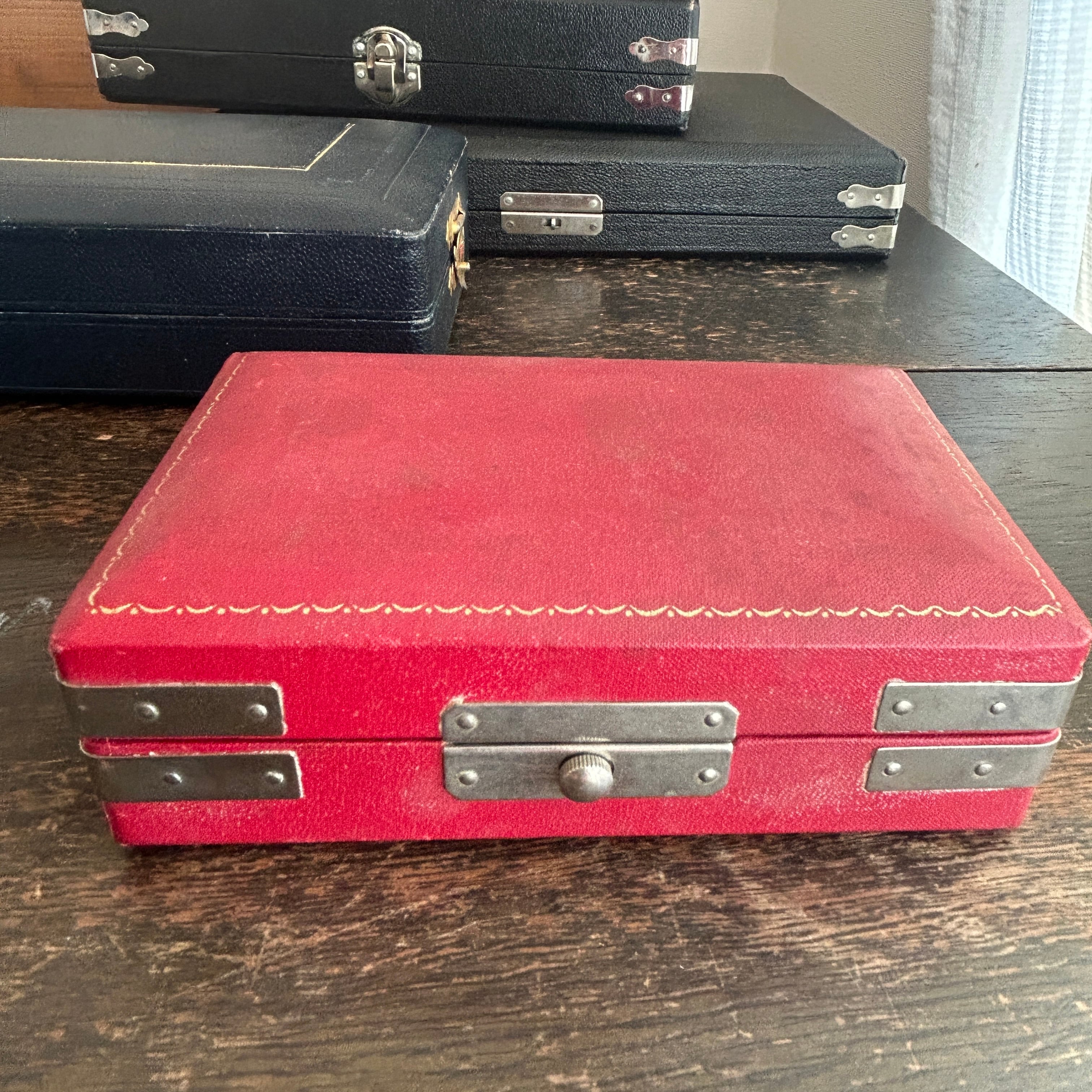 Vintage リングコレクションケースA  小型レッド