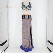 ベリーダンス 衣装 上下セット トライバル ブルー系 トップス スカート ベルト 青 金 黒 緑 装飾 豪華 刺繍 華やか ダンス衣装 イベント ステージ ゴールド系 グリーン系 ピンク系 ブラック系 レッド系 オレンジ系 スリット かわいい