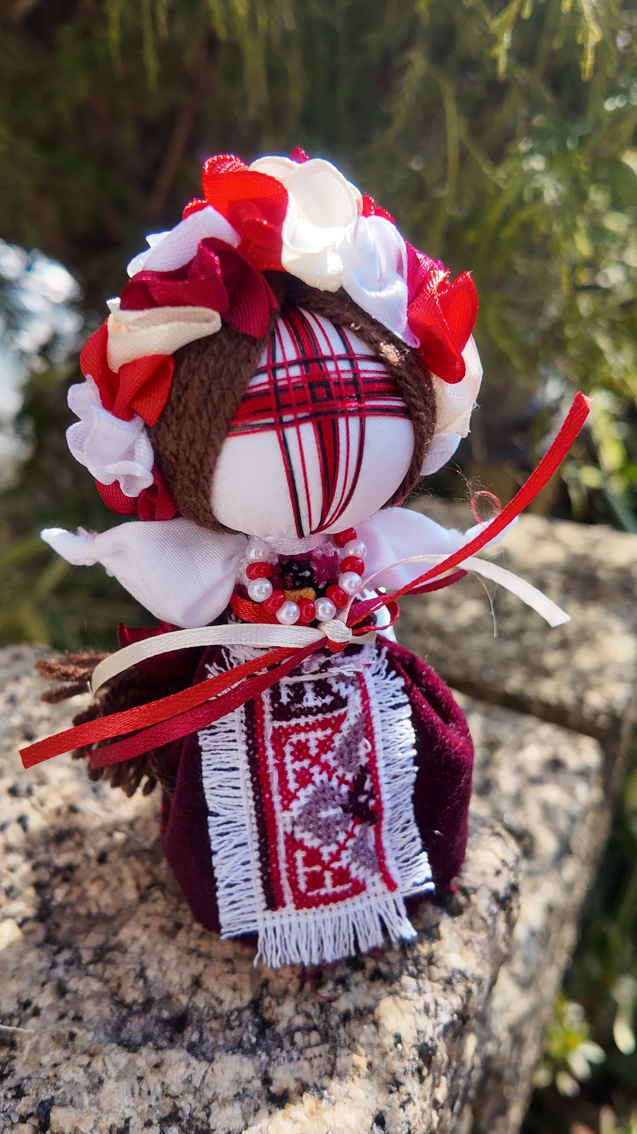 UA.Designer手作りモタンカ 14cm（ウクライナの御守り）スタンド付き - 1