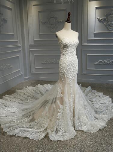 高品質！ウエディングドレス ベアトップ マーメイドライン3D立体レース  