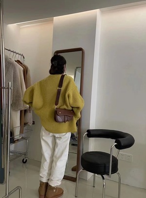 クルーネックカラーニット　AJ2205-513