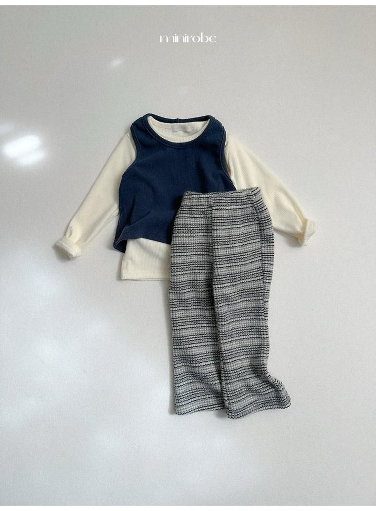 〖取寄〗韓国子供服 / 26winter / minirobe / ルルホルターネック / キッズ *S~XL*