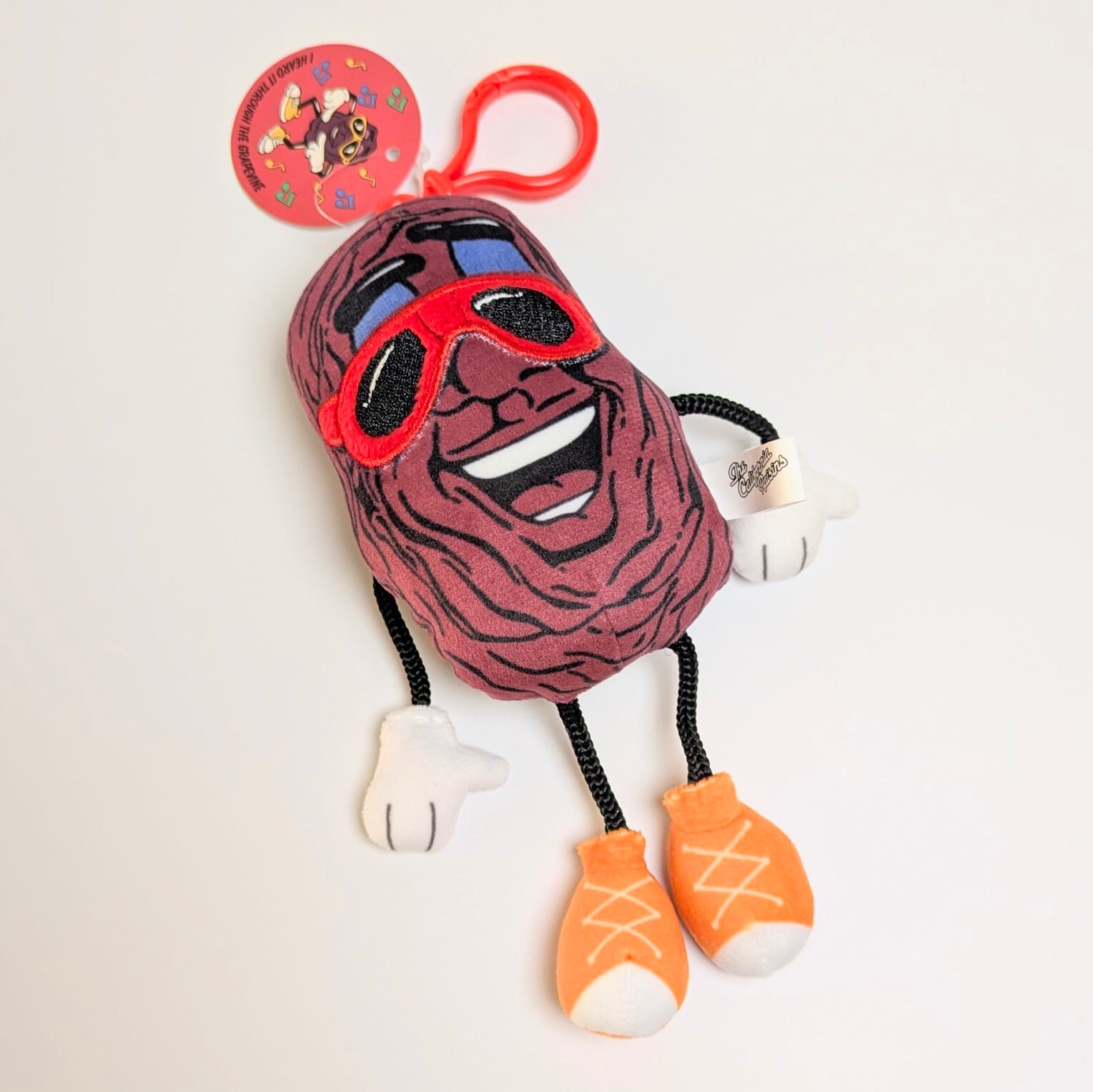 【 California Raisin ( カリフォルニアレーズン ) 】マスコット / ぬいぐるみキーホルダー / プラッシュキーホルダー 〚アメリカン雑貨 アメトイ〛