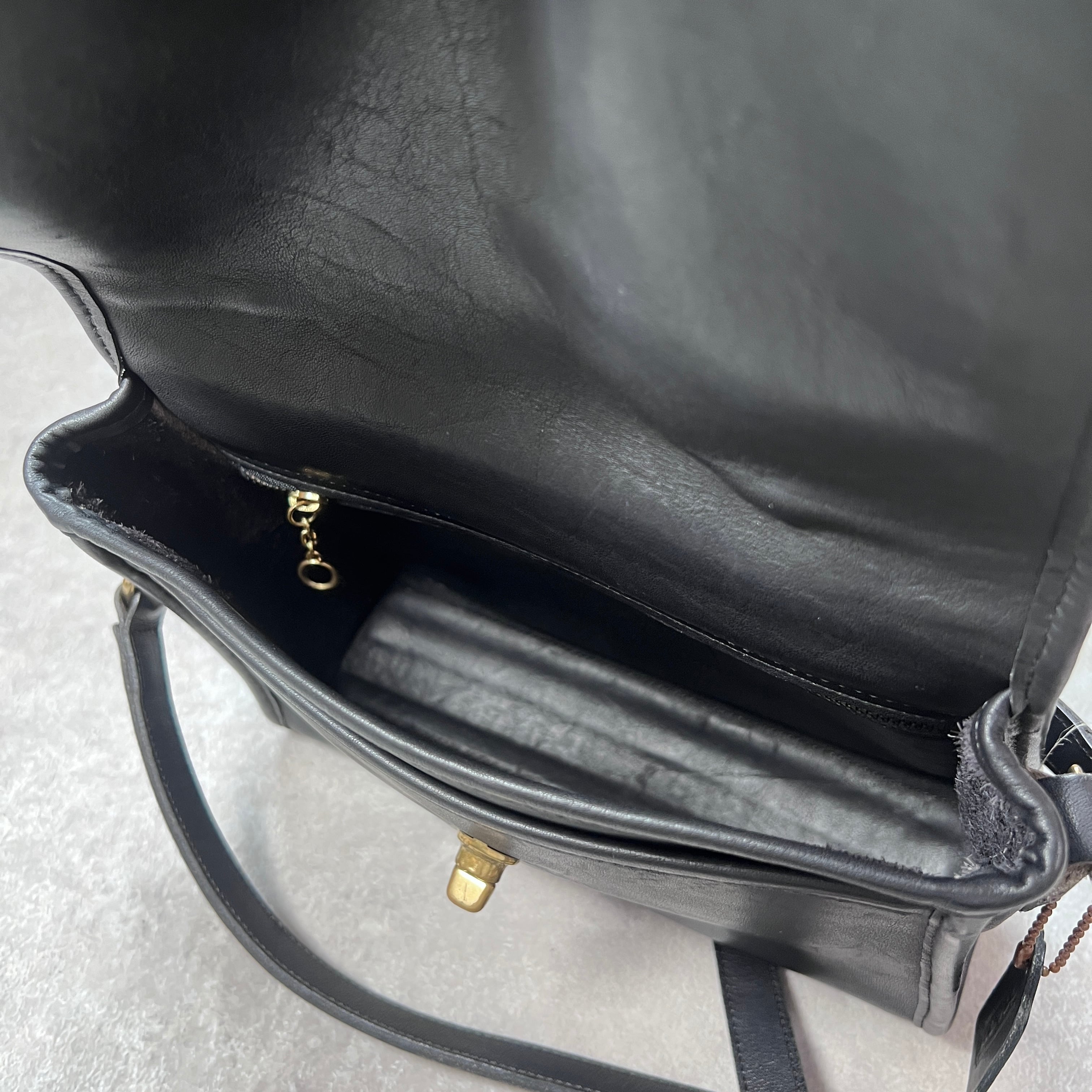 オールドコーチ　ショルダーバッグ　黒　金具 COACH（コーチ） 美品△COACH ヴィンテージ 9033 エルゴ オールド