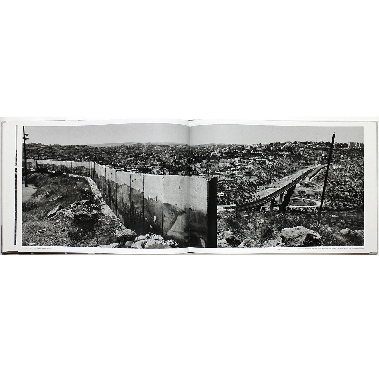 Josef Koudelka: Wall ジョセフ・クーデルカ：壁 | OTOGUSU Shop