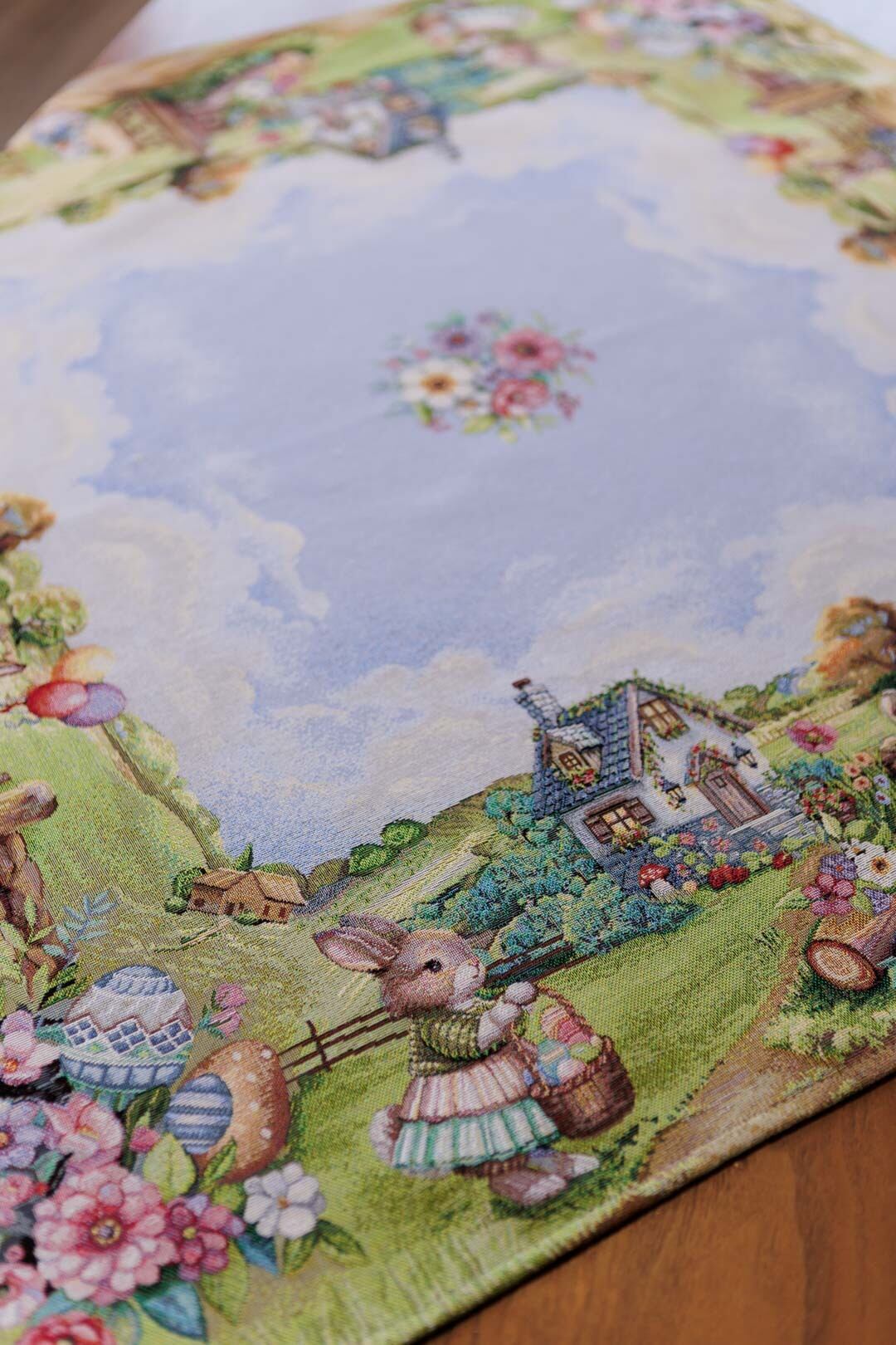 ウサギ刺繍のテーブルクロス87x87cm ウクライナ製 テーブルクロス センター マット ラビット うさぎ