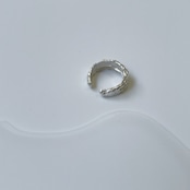 < comoto > overlap earcuff