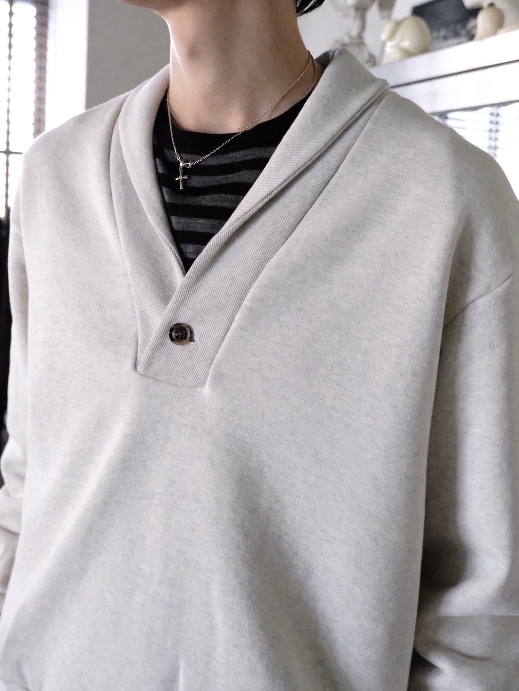 SOSHIOTSUKI】SHAWL COLLAR SWEATER | THE OUR