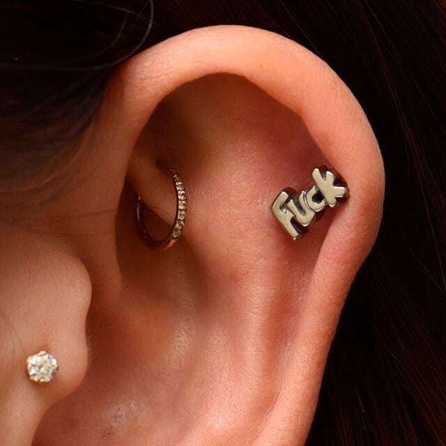 ボディピアス 16G 選べる長さ FUCK 中指 ストレートピアス ロブ