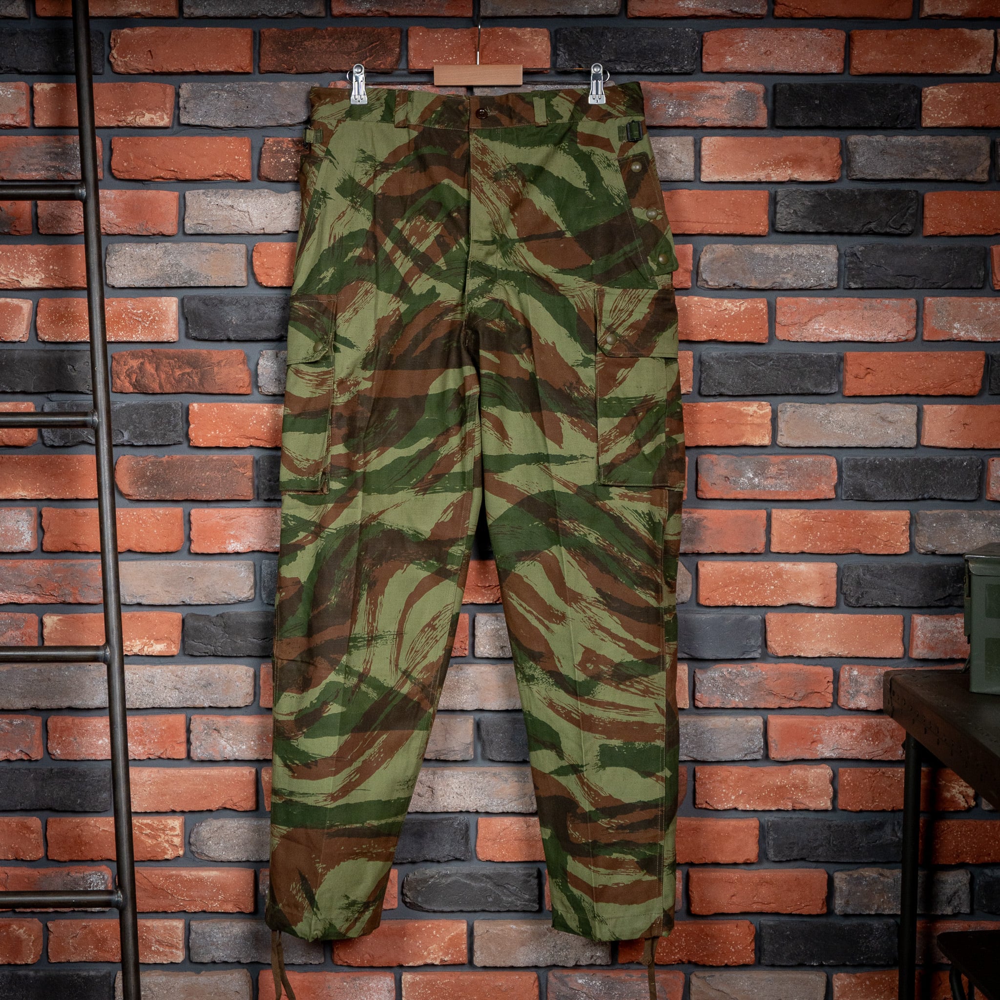 【DEADSTOCK】French Army TAP47/56 Lizard Camo Trousers "Hopsack" 実物 フランス軍 M47 カーゴパンツ デッドストック 平織り 希少 レア 空挺部隊 外国人部隊 パラトルーパーパンツ ホップサック