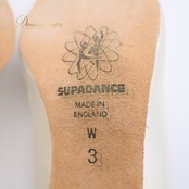 【イングランド製 社交ダンス用衣装】サイズ3 SUPADANCE ホワイト サテン 白 ヒール ダンス シューズ レディース用 光沢 綺麗