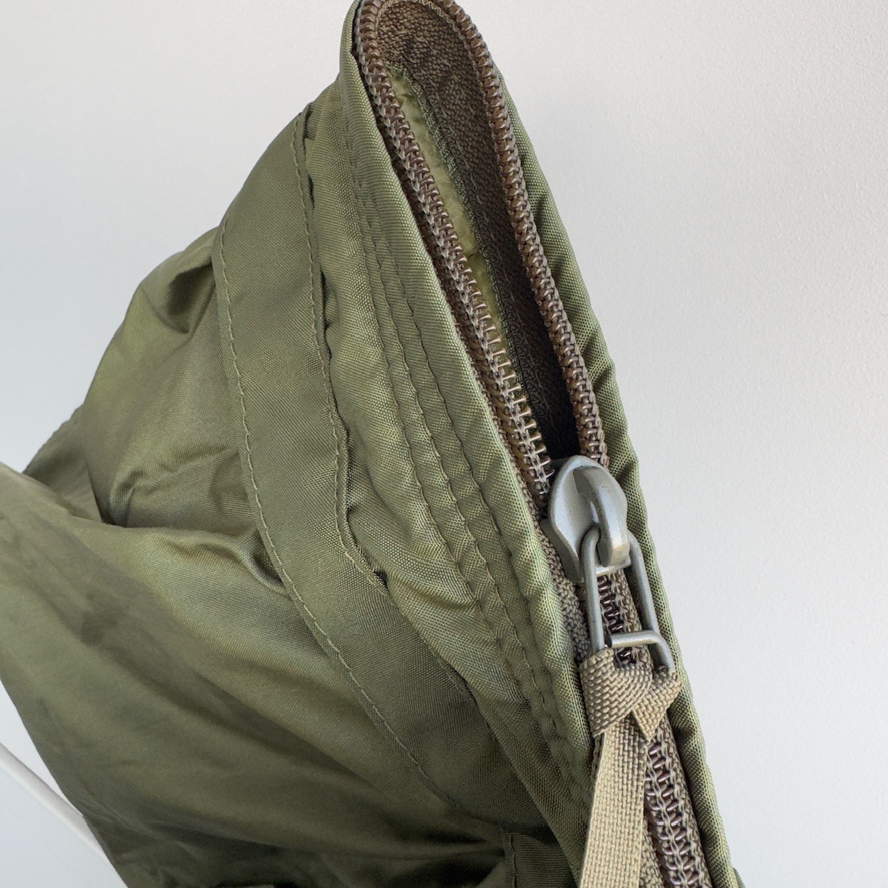 US Army ヘルメットバッグ デッドストック 94年製 画像7