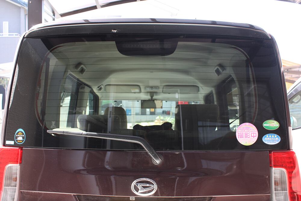 ドライブレコーダー撮影中ステッカー　「虹」ピンク【反射素材】【UVカット】※送料無料　dr-stk9-p