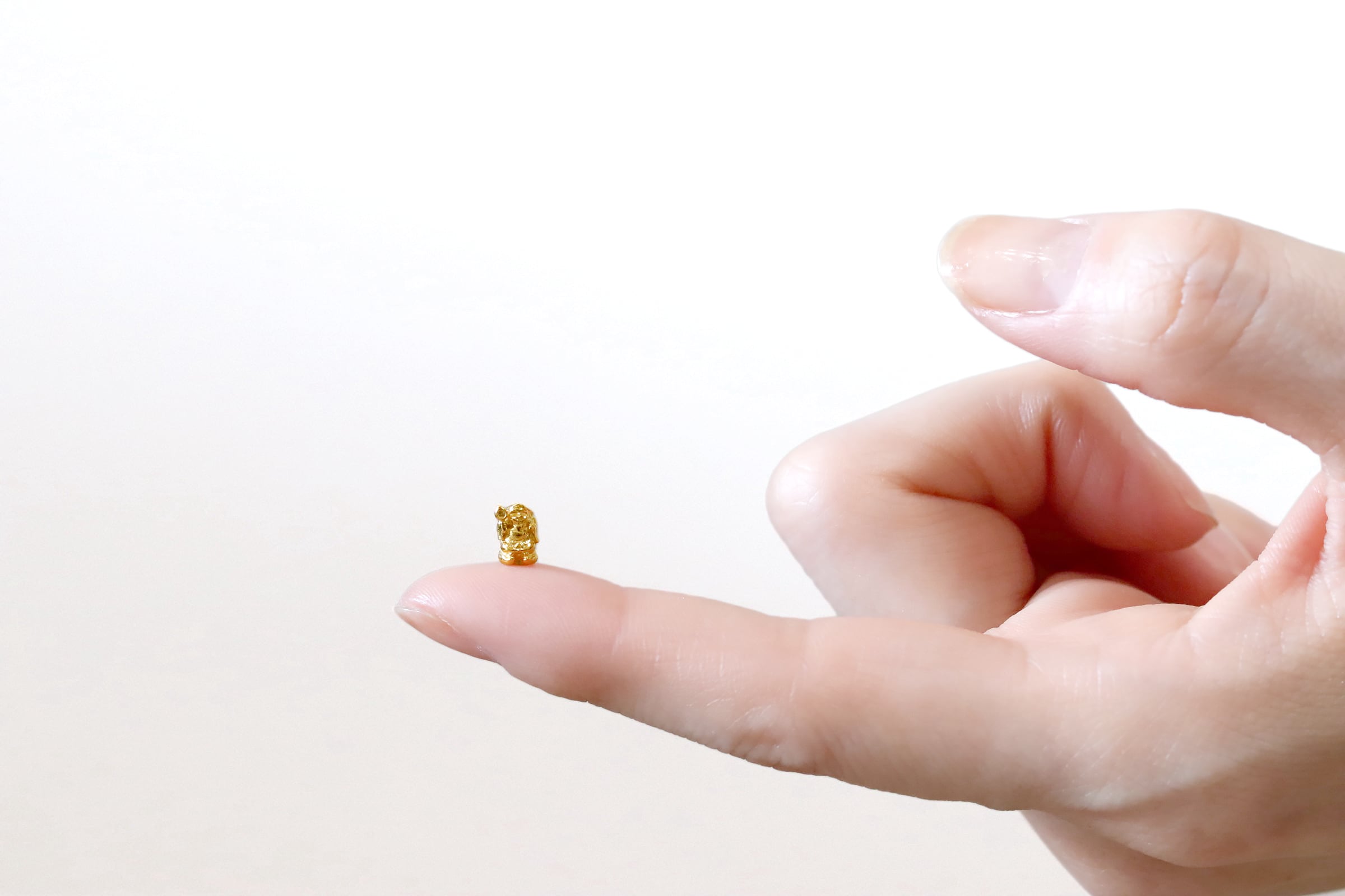 純金の大黒様 ② 約1g 指先サイズの芸術品 JUNGOLD | JUNGOLD【純金の