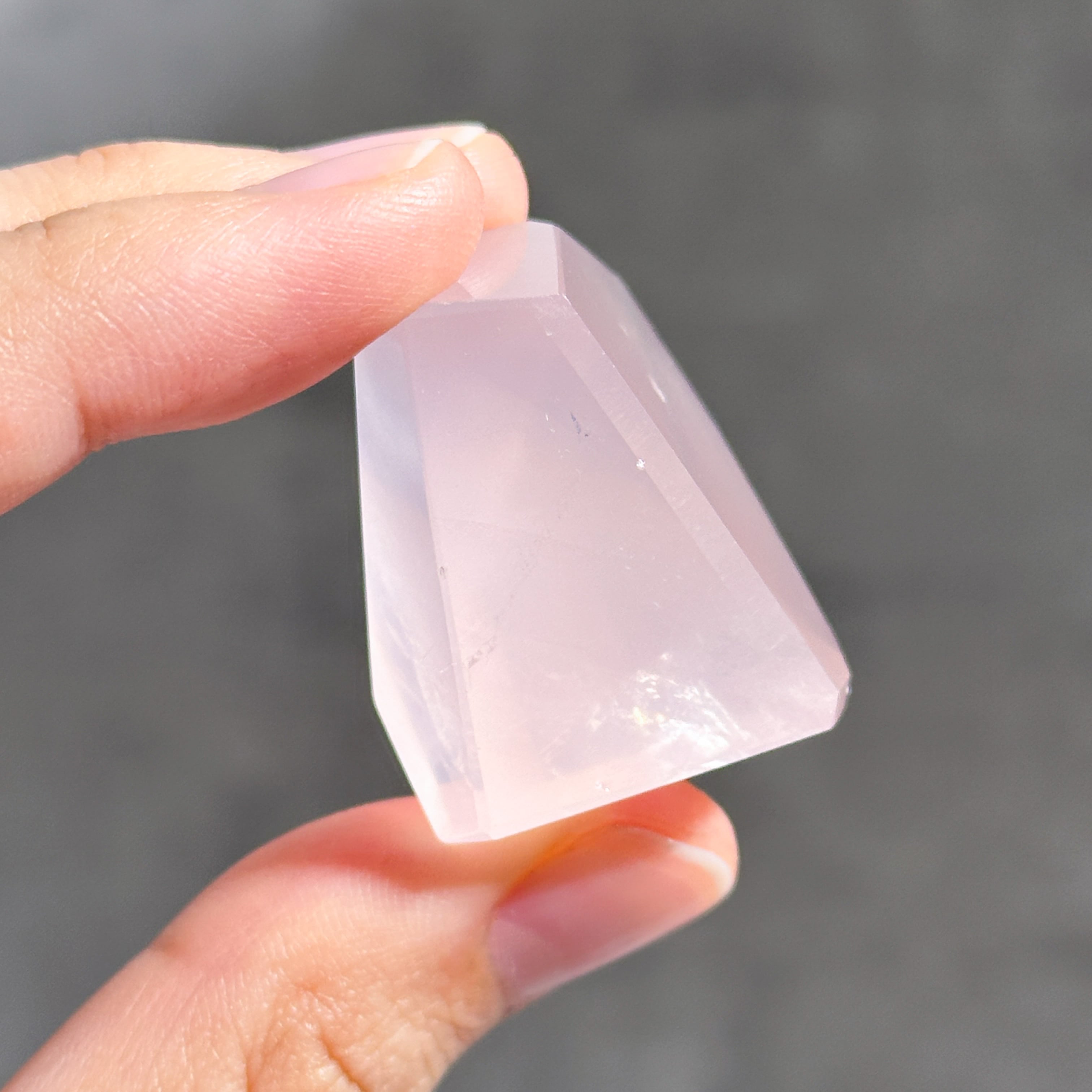 高品質】バイーア産ローズクォーツ フリーフォーム52◇ Rose Quartz